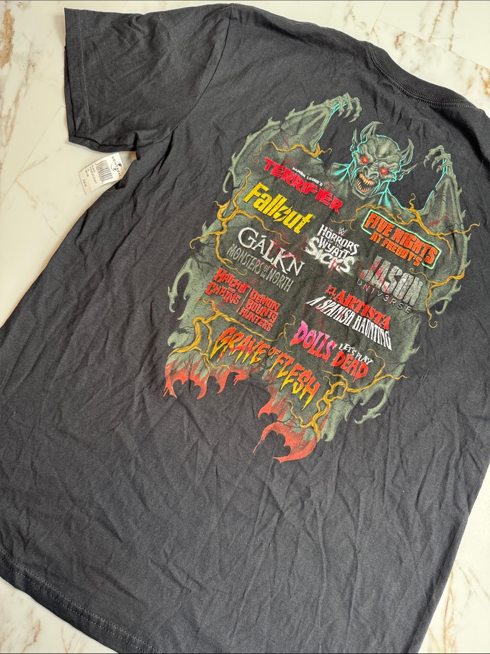 NWT Universal Halloween Horror Nights 2025 House Shirt Sz L Spooky Spellout